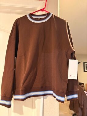 lululemon athletica Brown Crewneck Sweatshirt with Blue-Trim